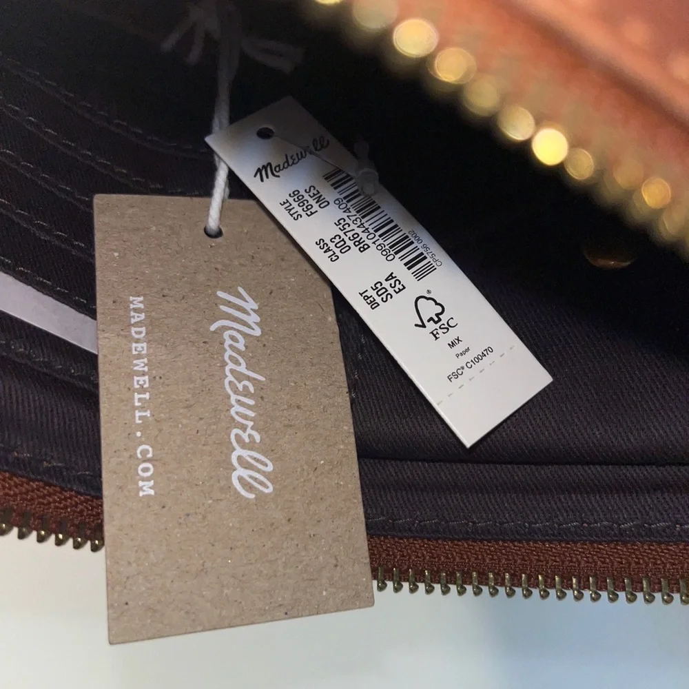 Madewell leather “the pouch” clutch - Picture 8 of 13